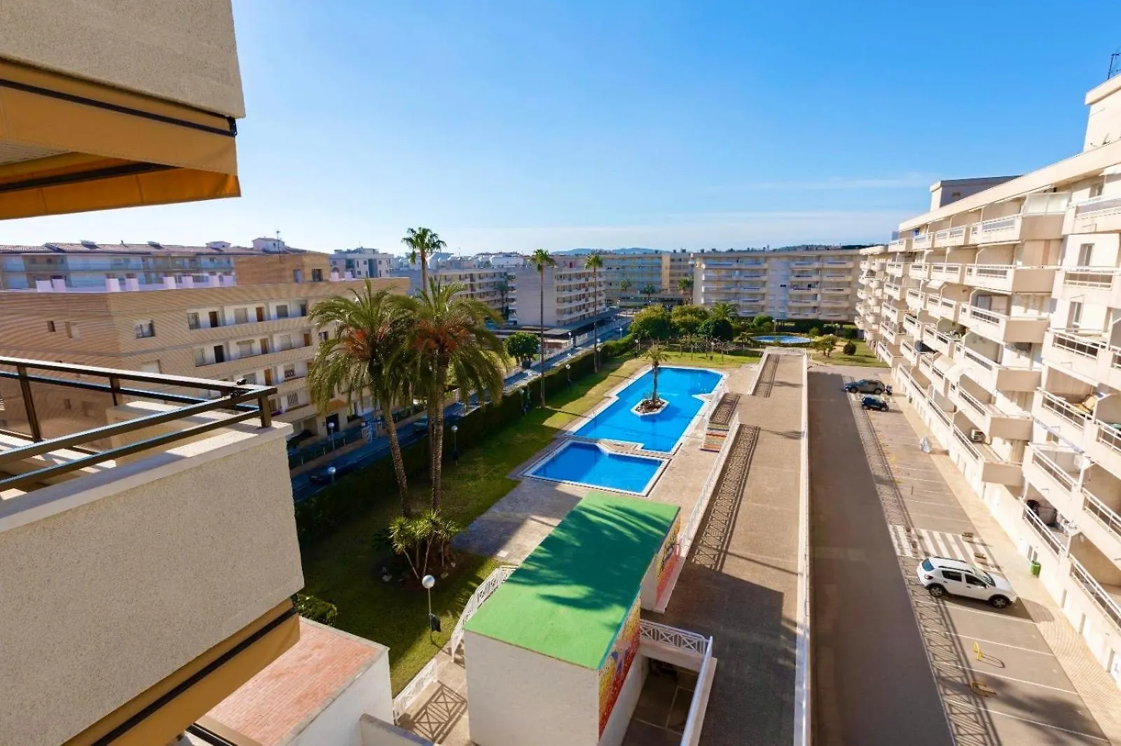 Mediterranean Way La Pineda Apartment
